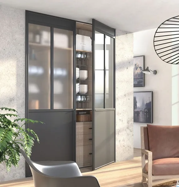 Rangement futé : placard fermé par portes