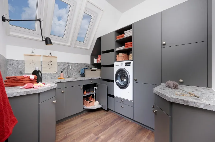 Buanderie sur-mesure avec espace lave-linge