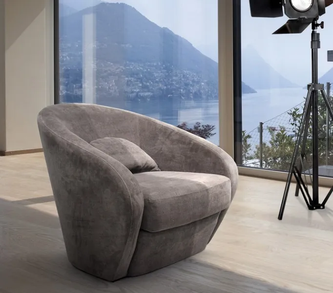 Fauteuil confortable : Ce fauteuil gris avec