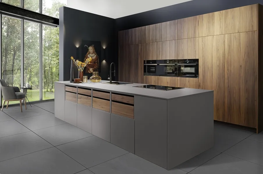 Pour une cuisine élégante avec îlot en phenix