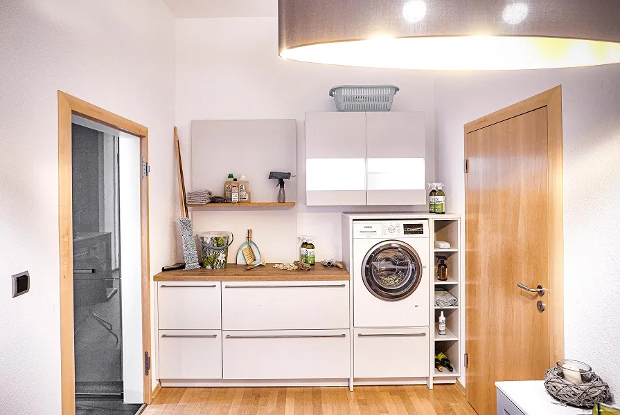 Cellier : Pièce tampon entre cuisine et buanderie